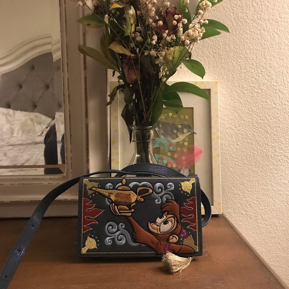 🕌Danielle Nicole Aladdin Abu belt bag ✨